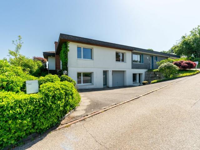 Doppeleinfamilienhaus an bester Lage in Rothrist zu vermieten