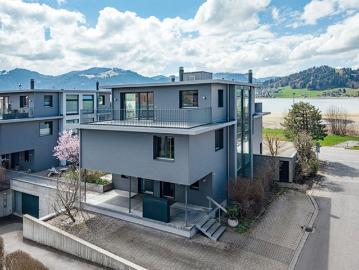 DOPPELEINFAMILIENHAUS DER SONDERKLASSE AM SIHLSEE