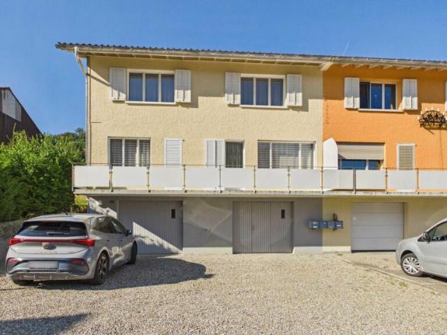 Doppeleinfamilienhaus mit 5.5 Zimmer