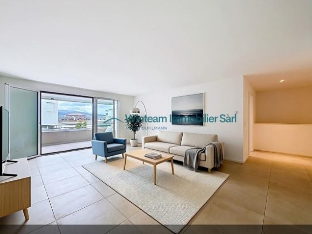 Doppelhaus mit 4,5 Zimmern – Balkon, Terrasse und 80 m² privater Garten