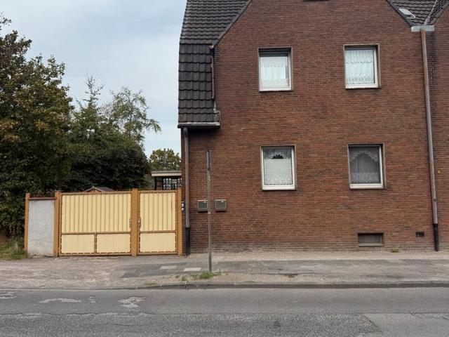 Doppelhaus Hälfte im Duisburger Süden