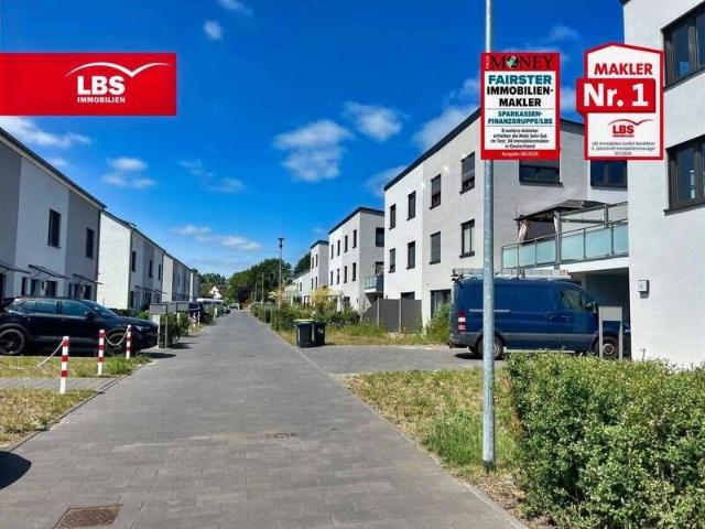 Doppelhaushäfte mit viel Platz auf 3 Etagen+Garten, Dachterrasse+Carport