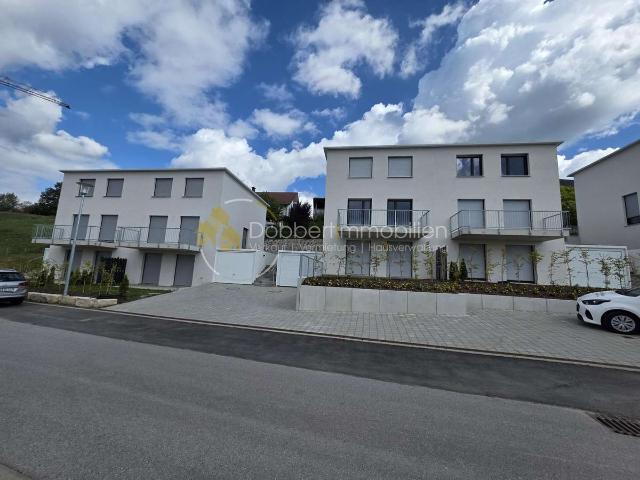 Doppelhaushälfte mit traumhaftem Ausblick in begehrter Lage zu vermieten