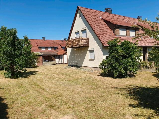 Doppelhaushälfte mit viel Platz in Aichwald Schanbach