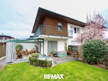 Doppelhaushälfte mit Wintergarten & Doppelcarport in Salzburger Bestlage