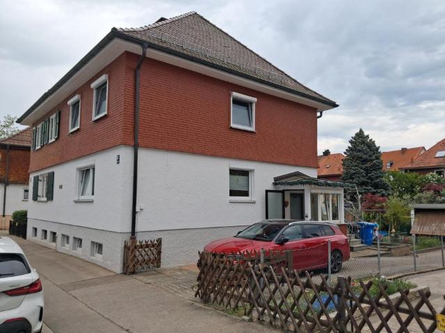 Doppelhaushälfte mit zwei Garagen und Garten in Kempten Allgäu