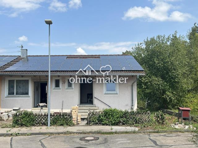 Doppelhaushälfte mit zwei Wohnungen und PV Anlage