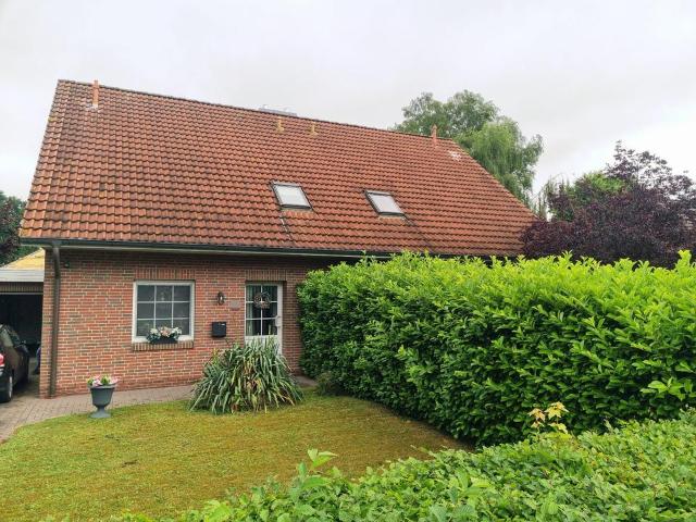 Doppelhaushälfte mit Garten+Garage in Bad Zwischenahn Ofen