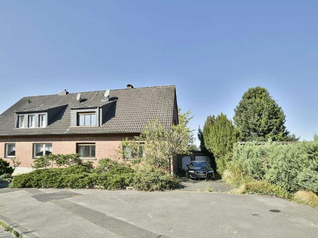 Doppelhaushälfte mit großem Garten in Kerpen Balkhausen – Top Preis für Handwerker und Visionäre