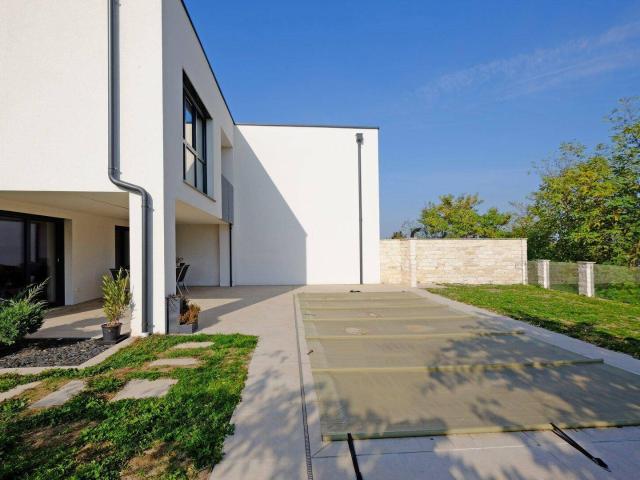 Doppelhaushälfte mit Pool und Blick auf die Enns – Kronstorf