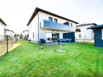Haus zum Verkauf in 2752 - Garten, Balkon