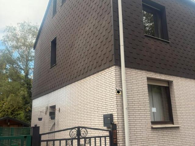 Doppelhaushälfte ca. 120 m²|2 Stellplätze|neue Bäder & Terrasse