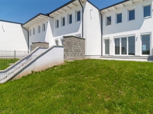 DOPPELHAUSHÄLFTE im GRÜNEN MIETE oder KAUF!