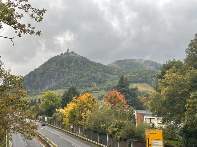 Doppelhaushälfte in Bad Honnef Rhöndorf zu verkaufen