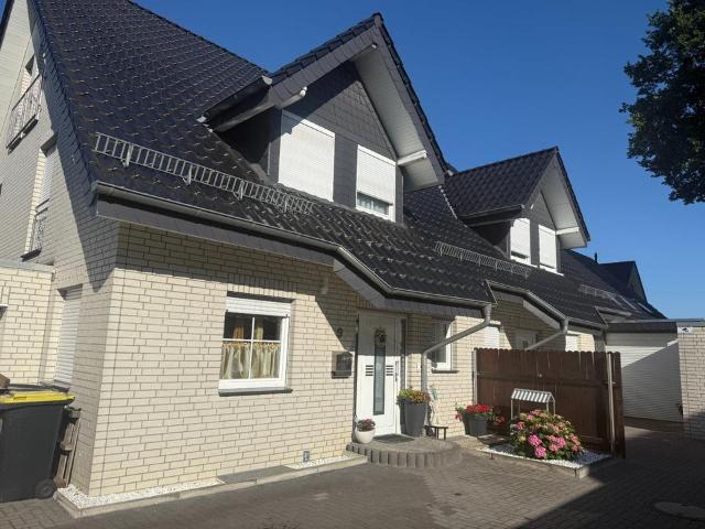 Doppelhaushälfte in Bielefeld Dalbke Gesamtnutzfläche 240m²