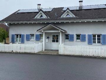 House for rent in 6850 - Garten, Parkplatz