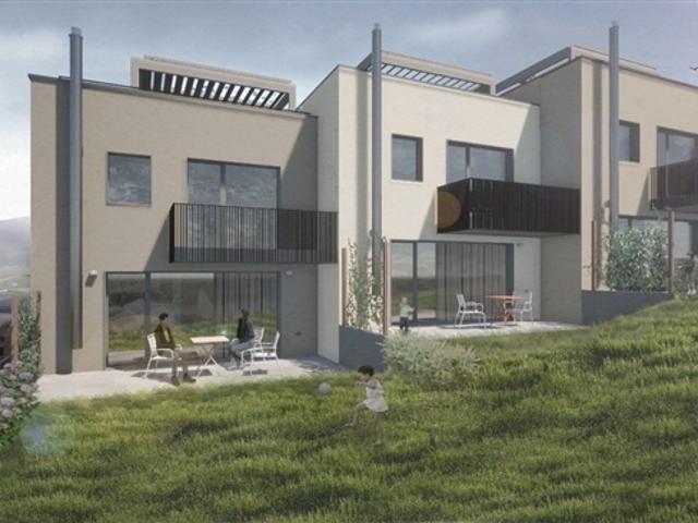Doppelhaushälfte in Hanglage mit herrlicher Terrasse