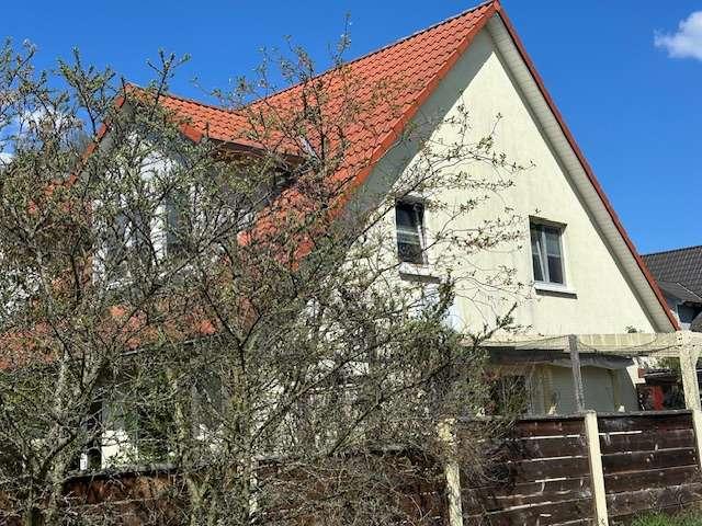 Doppelhaushälfte in ruhiger Lage