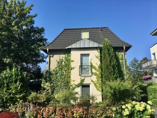 Doppelhaushälfte in ruhiger Sackgasse in Frankfurt Ginnheim – provisionsfrei