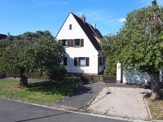 Doppelhaushälfte in Schweinfurt Gartenstadt zu verkaufen