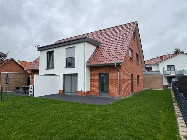 Doppelhaushälfte in Wietzen