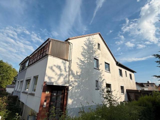 Doppelhaushälfte in zentraler Lage von Pohlheim Watzenborn
