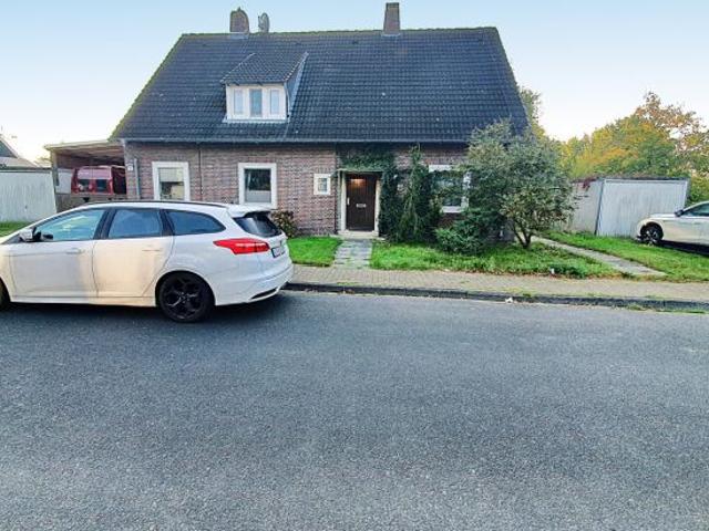 Doppelhaushälfte in 26160 Bad Zwischenahn, Albert Schweitzer Straße 10