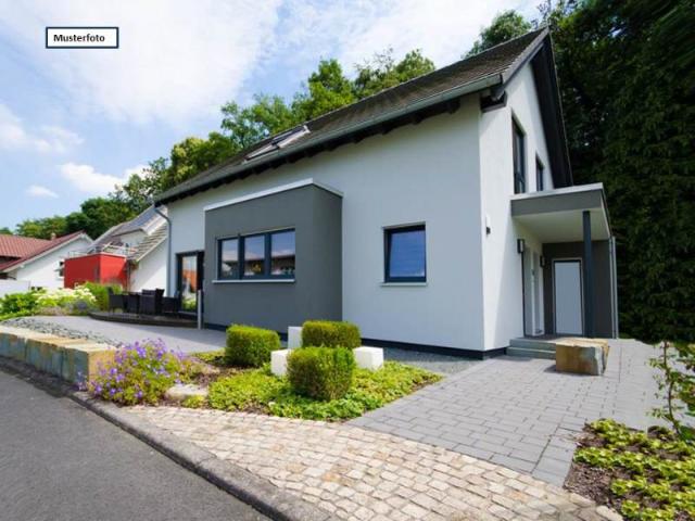 Doppelhaushälfte in 36414 Unterbreizbach, Heinrich Heine Str