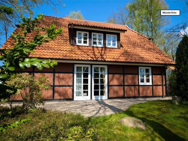 Doppelhaushälfte in 41849 Wassenberg, Südstr