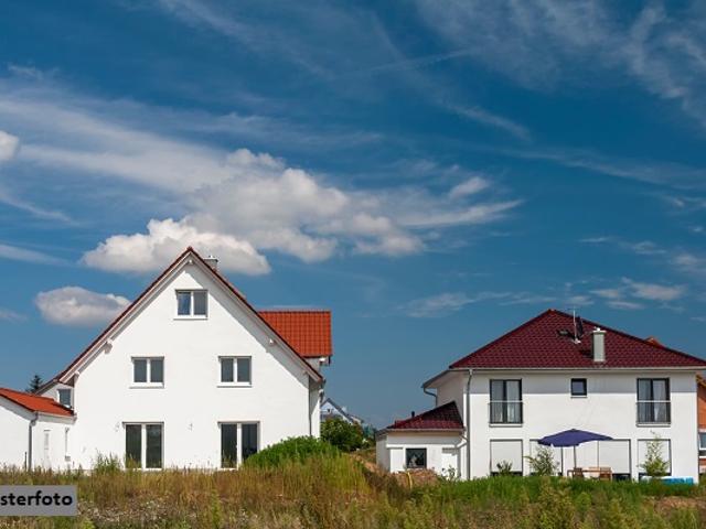 Doppelhaushälfte klein, fein, bezahlbar Ihr neues Zuhause
