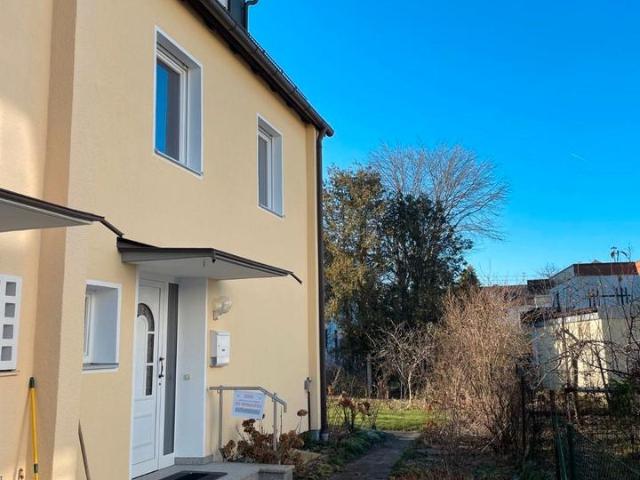 Doppelhaushälfte provisionsfrei, WFL 135m², Grundstück 480m²