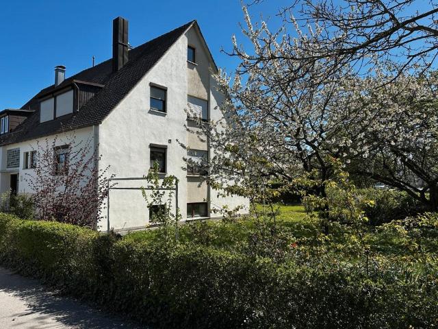 Doppelhaushälfte Zweifamilienhaus mit Garagenanteil