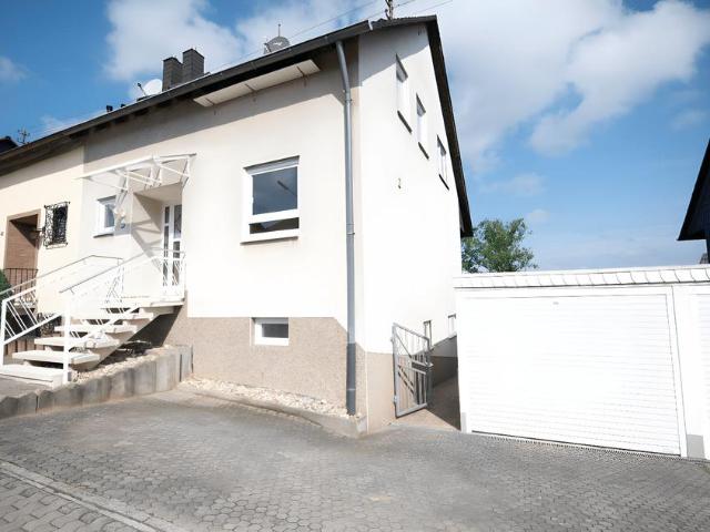 Doppelhaushälfte 141 m² mit Einliegerbereich, Garten & Garage