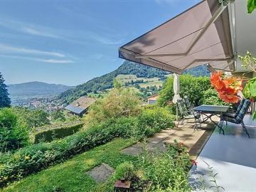 Charmante Doppelhaushälfte mit Garten, Terrasse und außergewöhnlicher