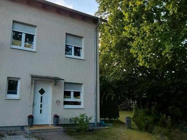 Doppelhaushälfte