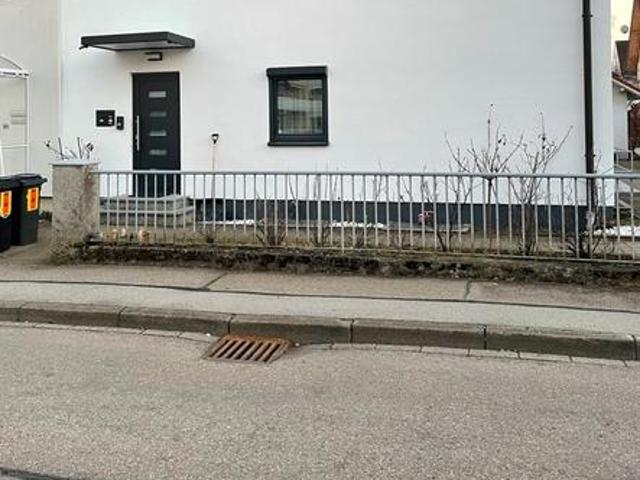Doppelhaushälfte