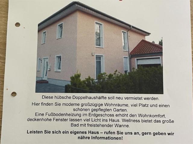 Doppelhaushälfte