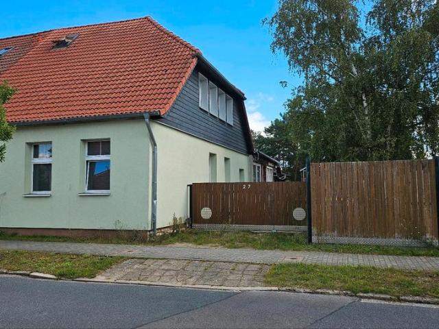 Doppelhaushälfte
