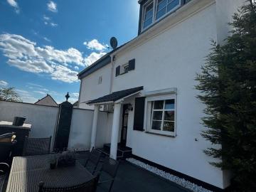 House for sale in Großenbaum - Keller, Parkplatz