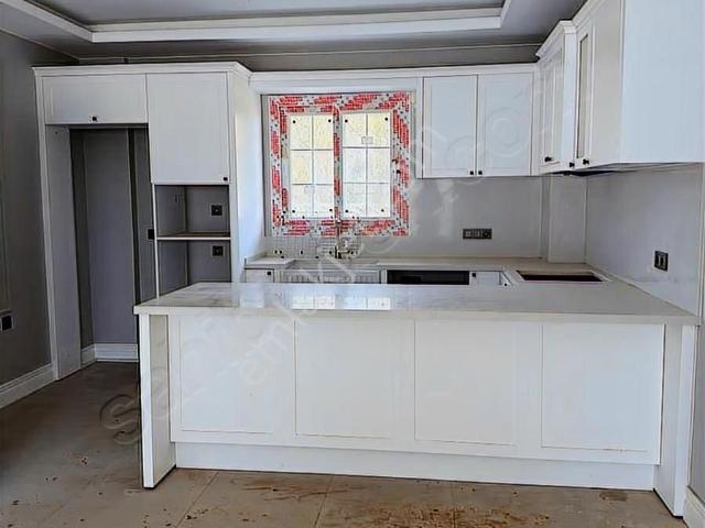 Dörttepe Natur Bodrum Sitesinde Eb. Banyolu 2+1 Bahçe Katı Daire