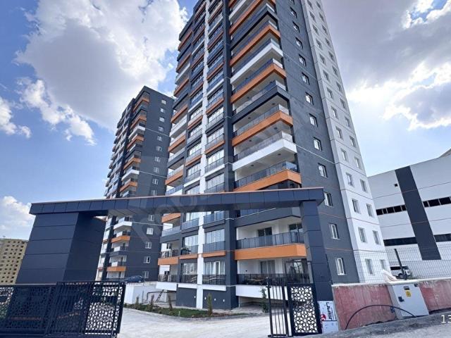 DORA PARK GOLD B BLOK 8.KAT GENİŞ FERAH 4+1