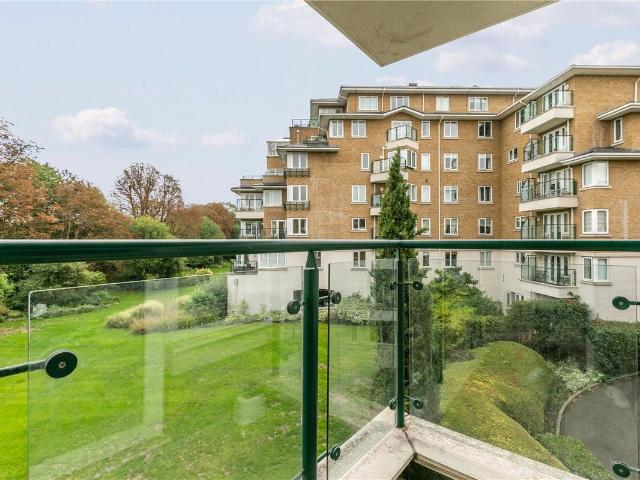 Dorchester House, 8 Strand Drive TW9, 2 bed flat to rent, £3,000 pcm | PrimeLocation