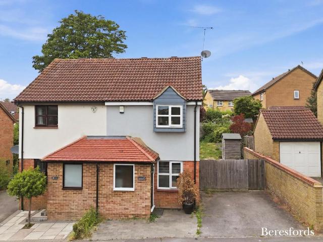 Dorchester Road CM12, 2 bed semi detached house to rent, £1,595 pcm | PrimeLocation