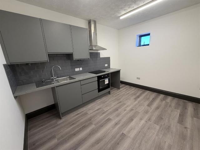 Dorchester Road, Weymouth DT3, 2 bed flat to rent, £1,100 pcm | PrimeLocation