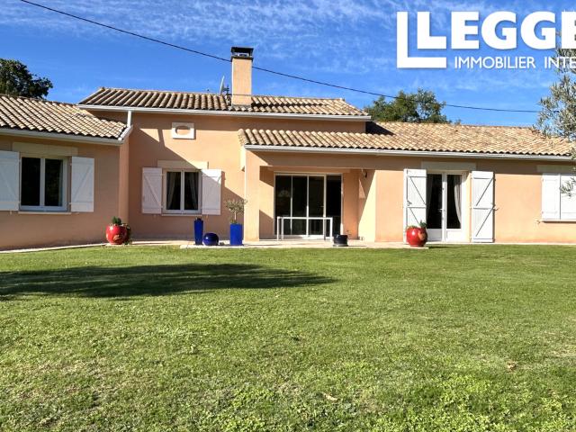 Dordogne Périgord Trélissac Champcevinel: Maison 140 m² avec 4 chambres de plain pied au calme