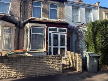 Dore Avenue, London E12, 2 bed terraced house to rent, £2,000 pcm | PrimeLocation