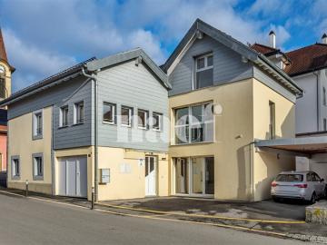 Dorfhaus mit eigenständigem Bürobereich