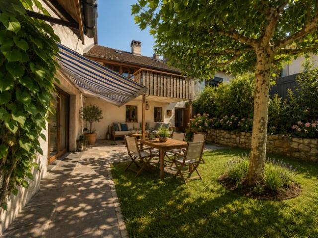 Dorfhaus mit zwei Wohnungen im Herzen von Rances