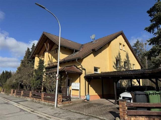DÖRFLES * ruhig gelegene 1 ZI DG Wohnung Studio Style * Carport