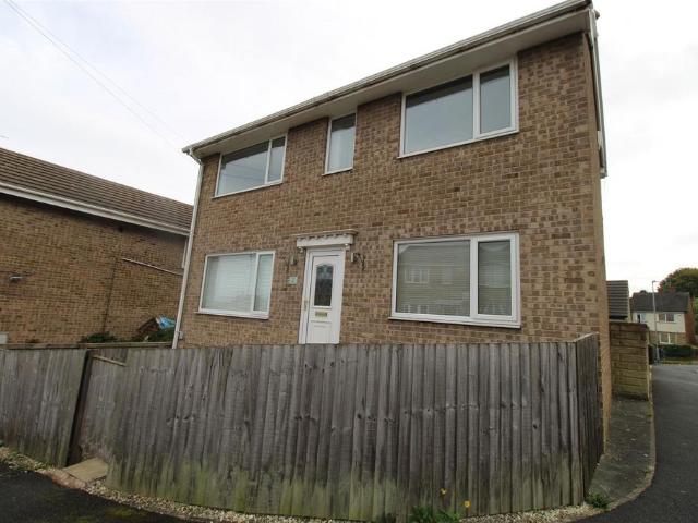 Dorian Close, Bradford BD10 3 bed detached house to rent £1,150 pcm £265 pw